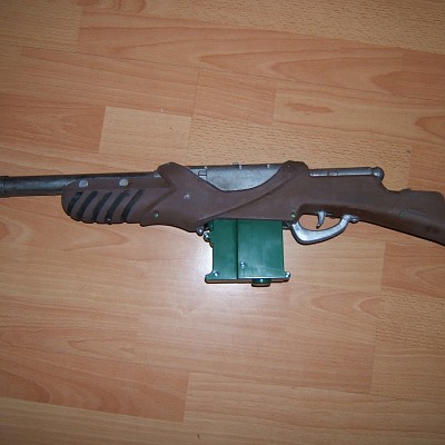 Hawk mit entferntem Handgriff und ausgetauschten Lauf (1)