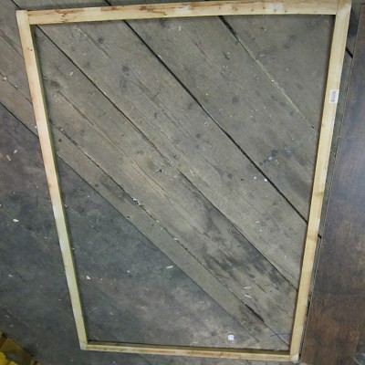 holzrahmen für das display