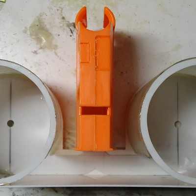 Abgeschnittenes 6er Magazin als Adapter zum Blaster