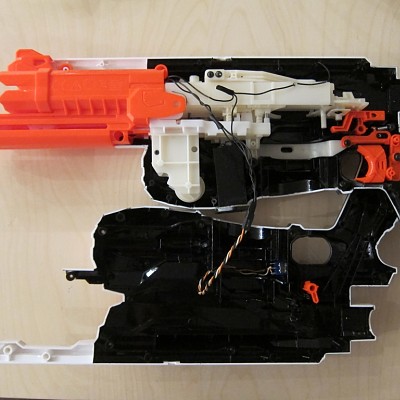 Pyragon montiert verkabelt