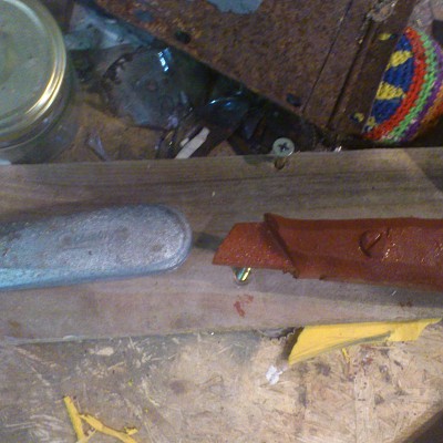 2014 06 03 13.54.37
WIP Teppichmesser (links das original)