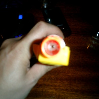 Im lauf den überflüssigen plastickkruscht ausgebohrt