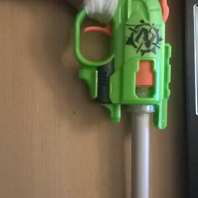 Doublestrike mit Aufschraubbarem Inline Magazin. Dem Inline Magazin soll noch eine Schalldämpfer Aussehen verpasst werden.