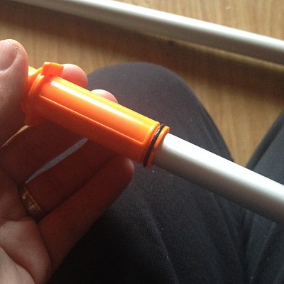 Plunger Totraum reduzierung mit Alurohr, dass zufällig genau reinpasste.