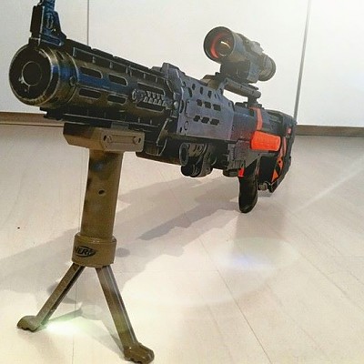 Zombiestrike Longshot CS-6 + Retaliator-Laufverlängerung + Longshot-Scope, Frontansicht "Deadshot"