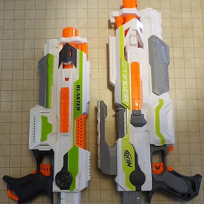 Der direkte Vergleich des NERF Blasters mit der CHINA Variante.