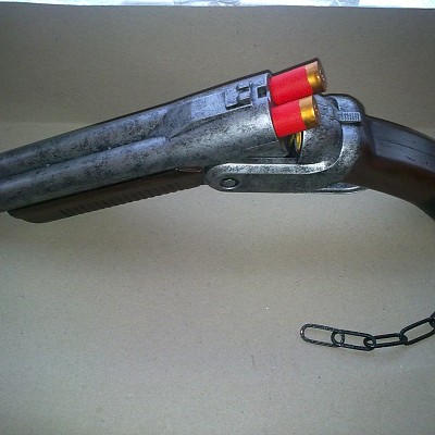 Boomstick von links mit Hülsen