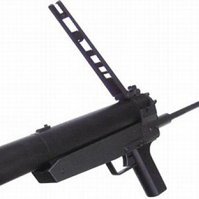 Das Vorbild von H&K:

- Leitervisier (ähnlich wie das der Recon)
- ausziehb. Schulterstütze (Bild zuvor)
- Kipplauf