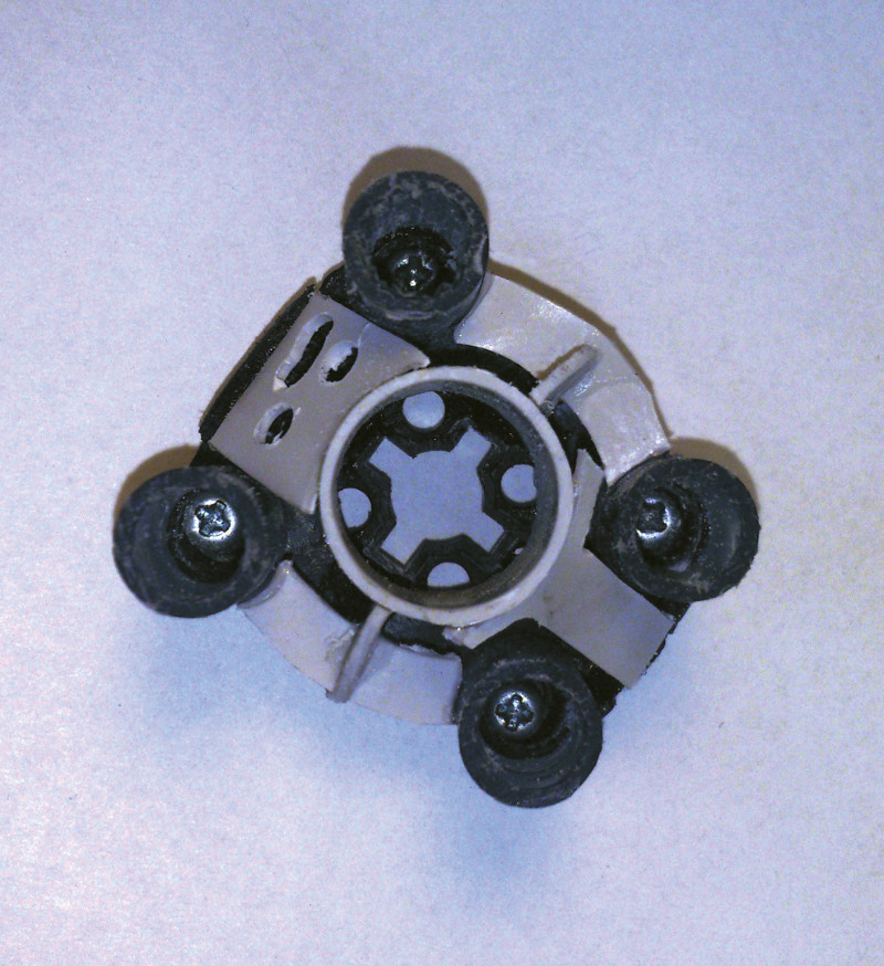 Bodenkappe mit Schraubkanälen und Gerüst für 2k Knete