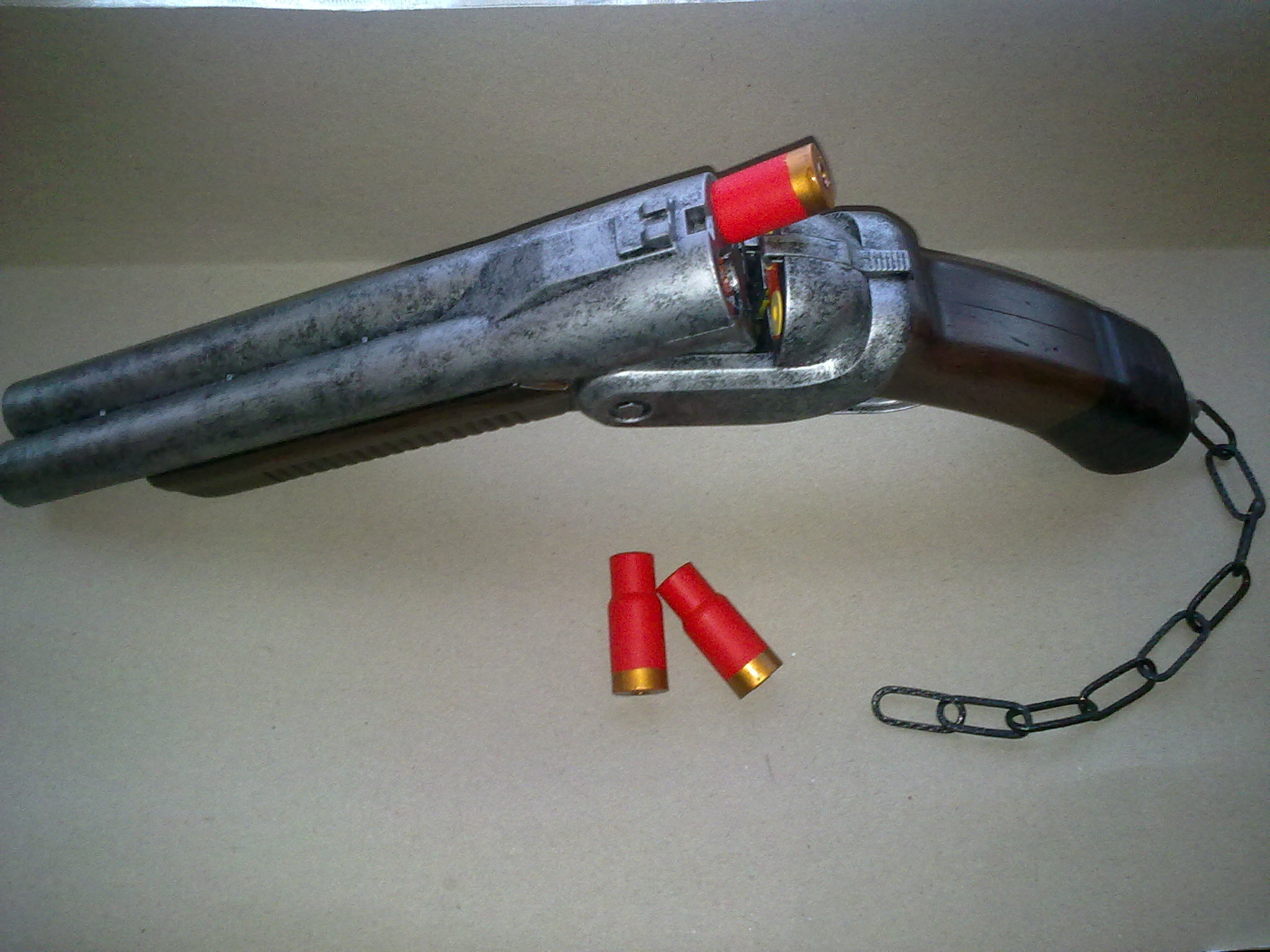 Boomstick von oben links mit einer Hülse