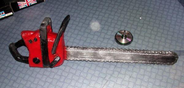 chainsaw 2
ich weiß das schießt nicht aber ich hatte auf dem zombie hazzard 2 soviel spaß damit das ich sie euch nicht vorenthalten wollte.
hat sorg