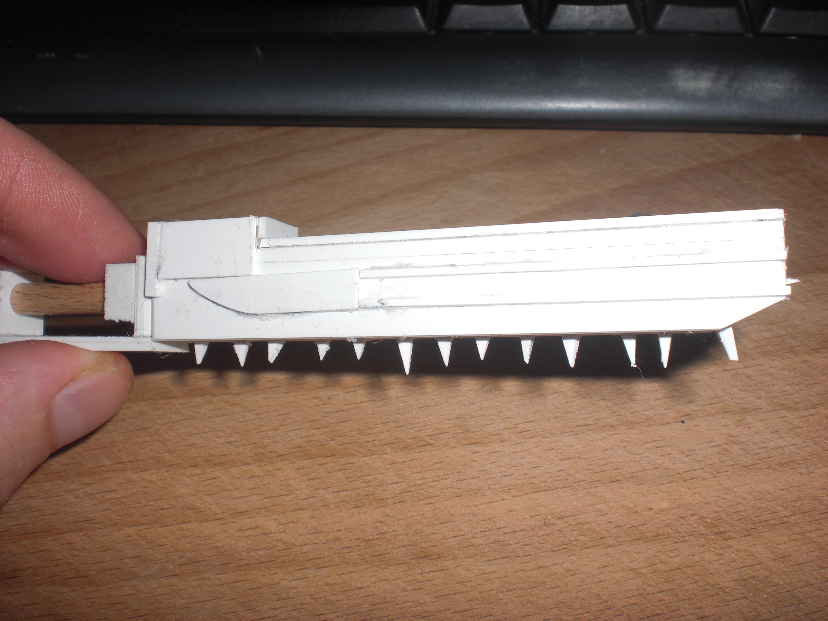 Chainsaw aus Warhammer, komplett aus Kunststoff.