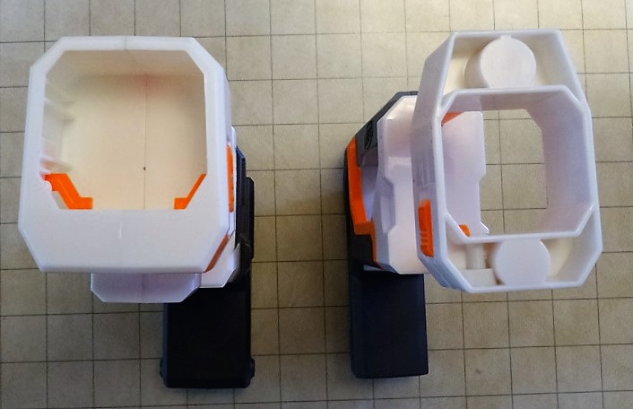 Der Anschluss der Schulterstütze mit Maghalter im Vergleich.