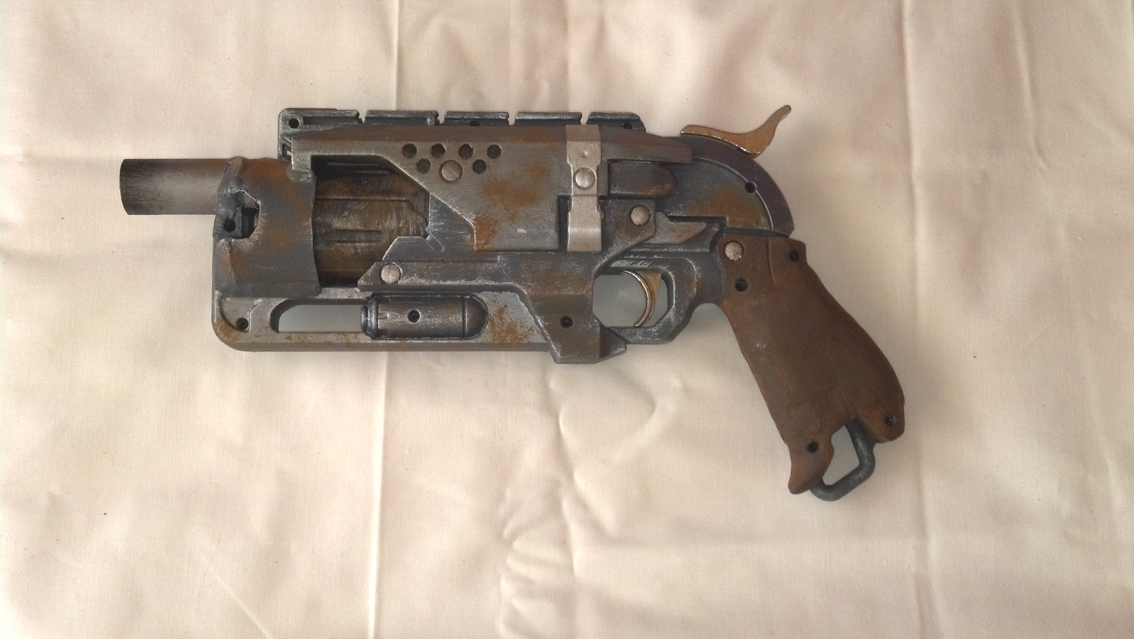 Der fertige Revolver