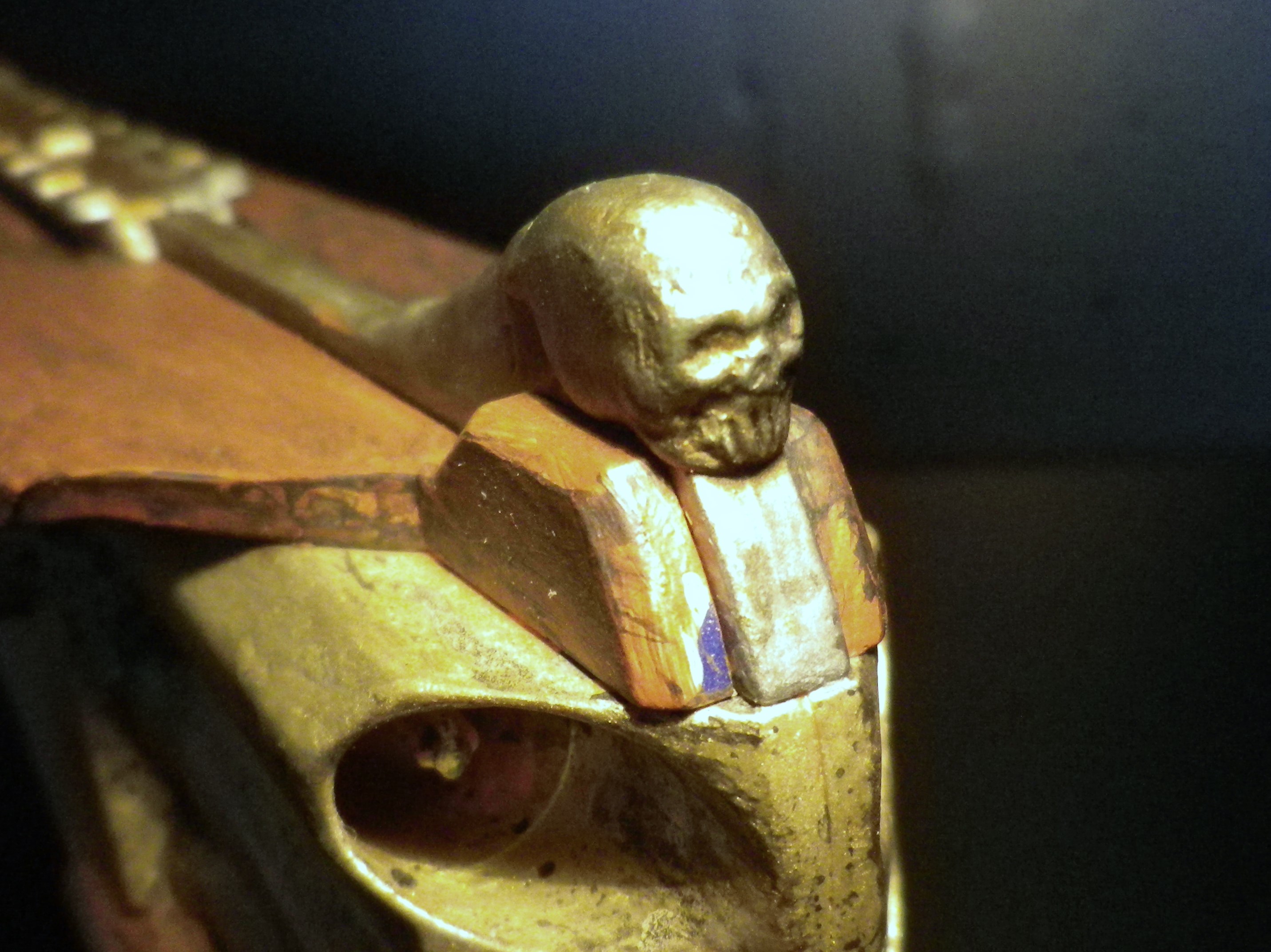 Der Schädel ist mein Lieblingsteil an dem ganzen Blaster, allerdings auch mit einem Negativ-Abdruck gemacht....