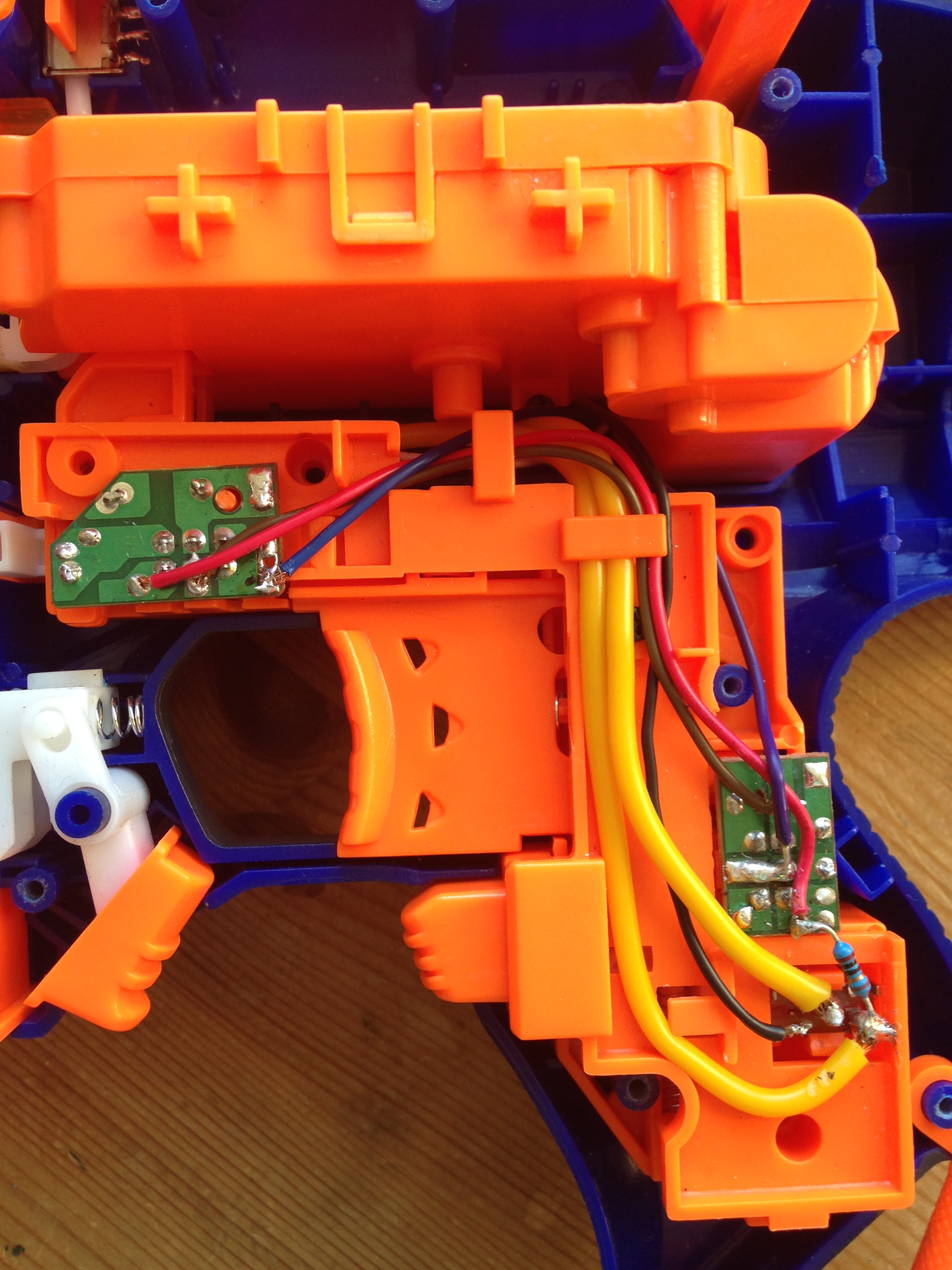 Detailansicht der Neuverkabelung