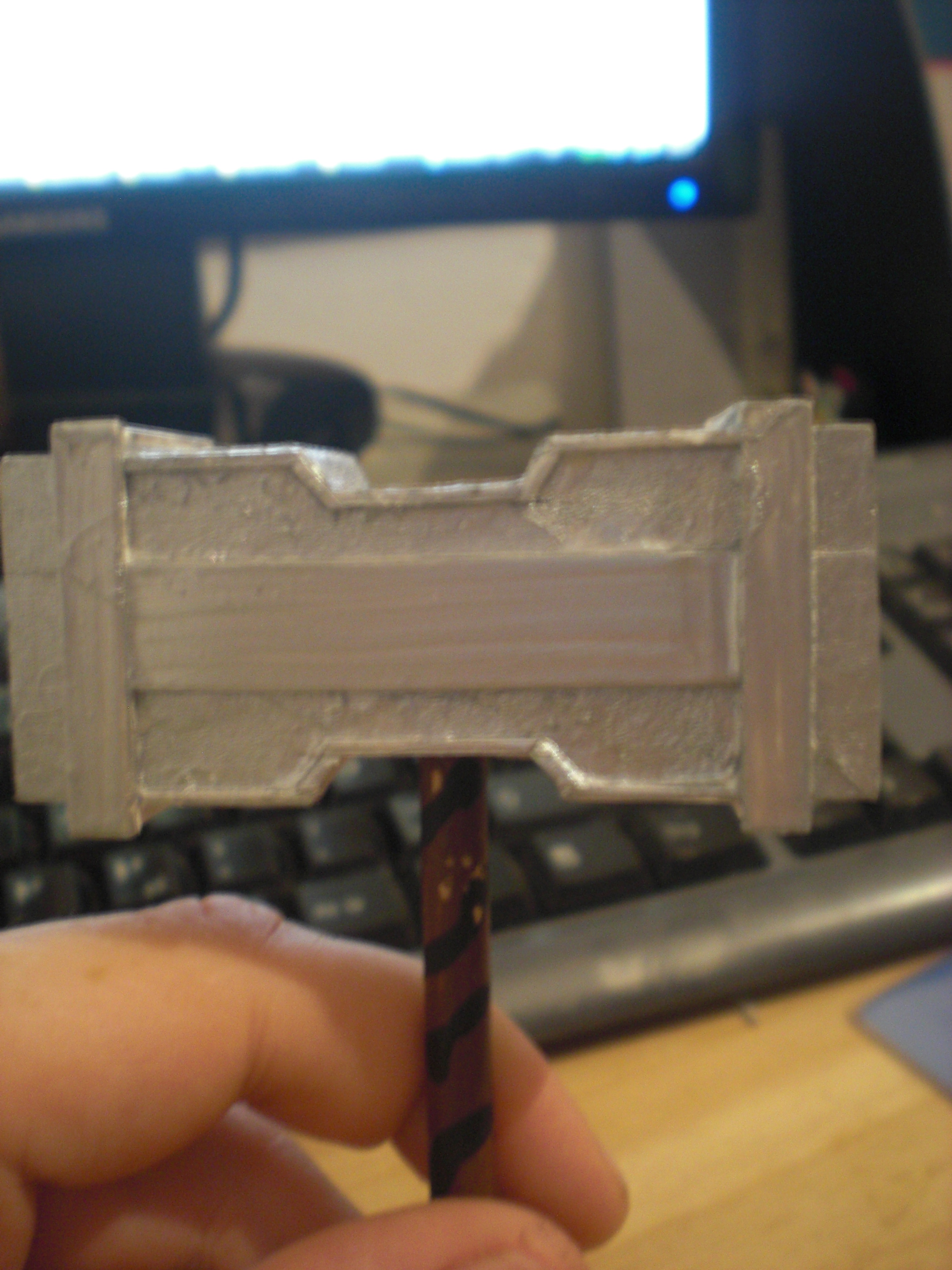 Energi Hammer aus Warhammer, komplett aus Kunststoff.