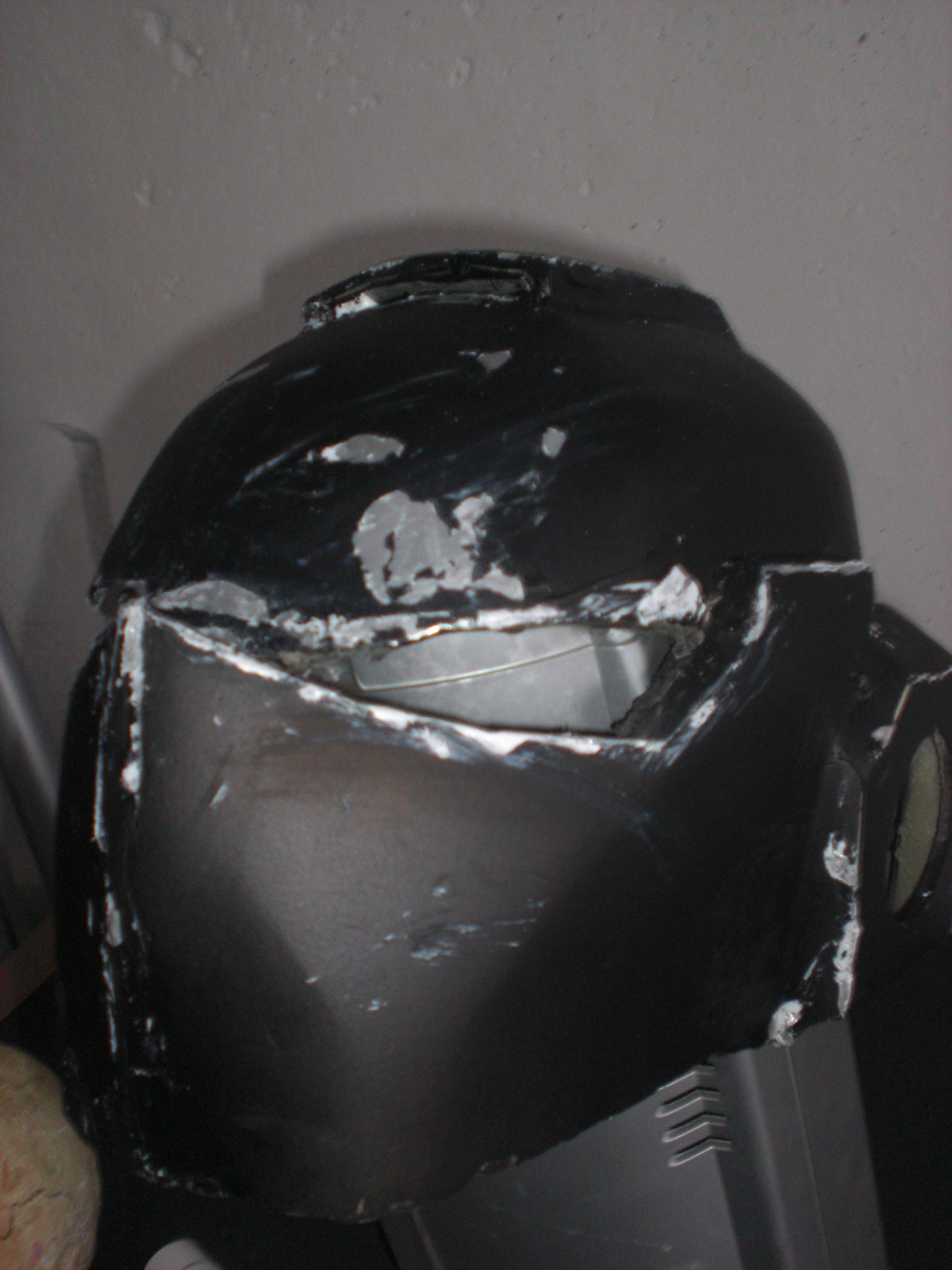 Erster Versuch des Helmes und noch nicht fertig.