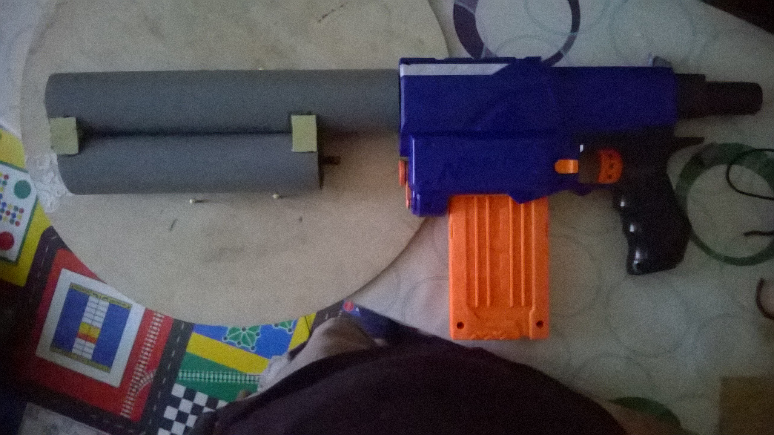 Es fehlt noch: Verkleidung, -entfernung des Schlittens, Pumpgriff, Bügel für die Main Gun, Schulterstütze, Lackierung