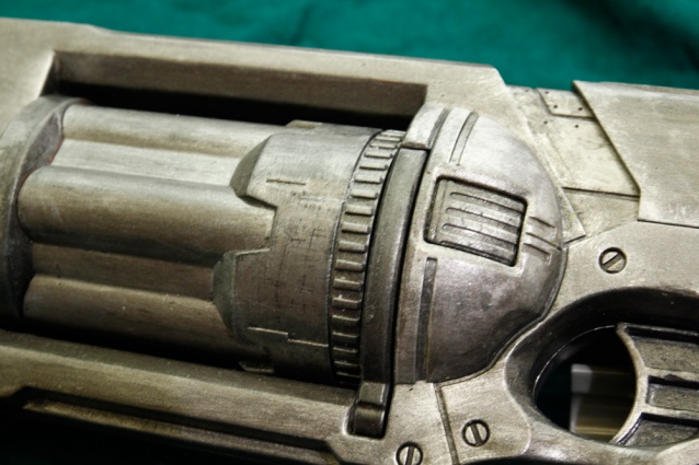 Farben: Vallejo Boltgun Metal in zwei Tönungen, einmal hell, einmal Dunkel.