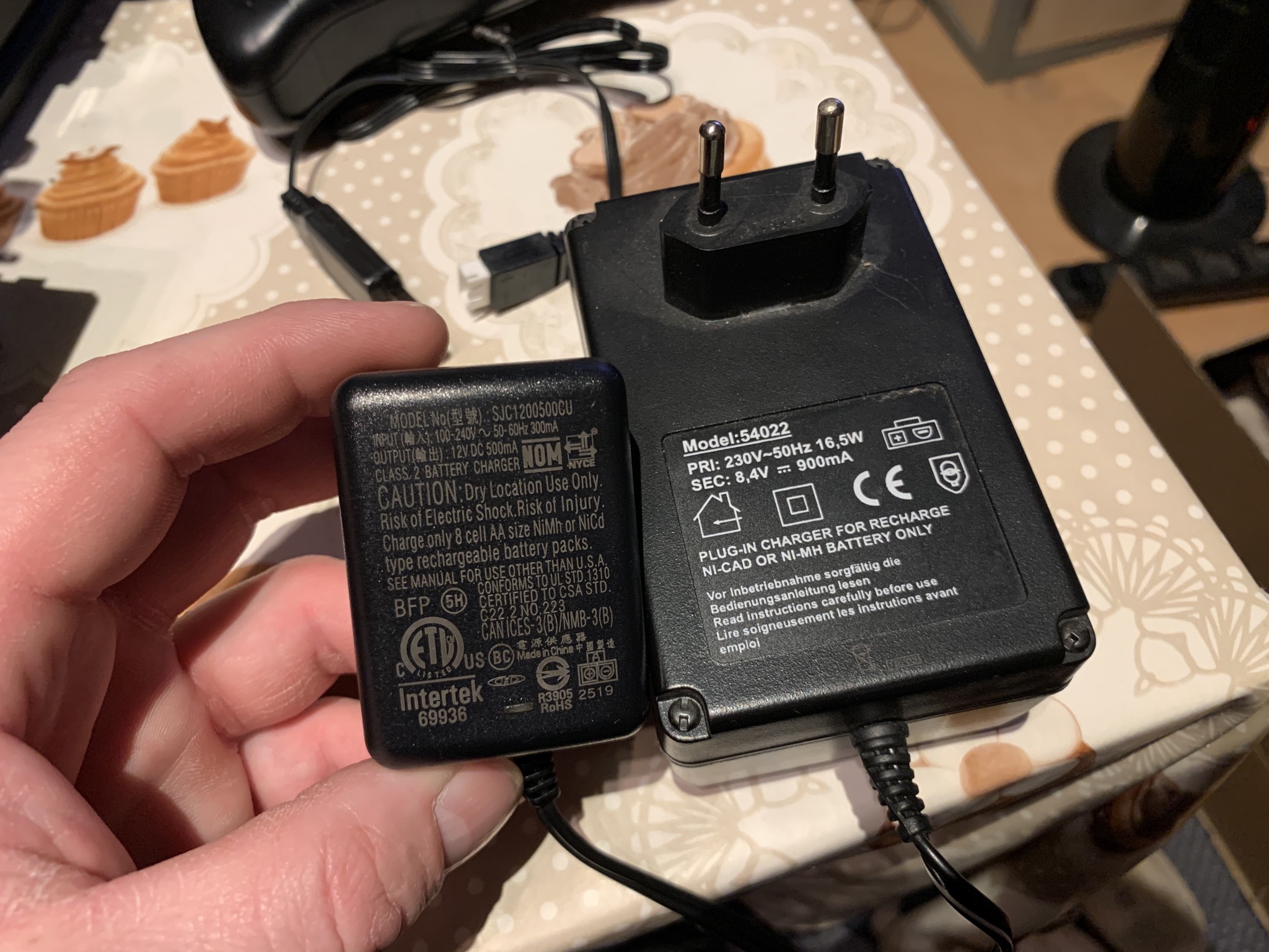 FDD6F8D6-025F-490F-8D4F-23993F8E2FE8