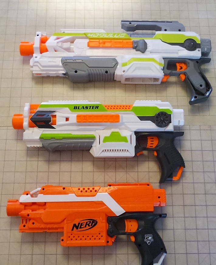 Größenvergleich der Klonulus mit den beiden Blastern die meiner Meinung nach die Hauptimpulse für die Entwicklung geliefert haben.