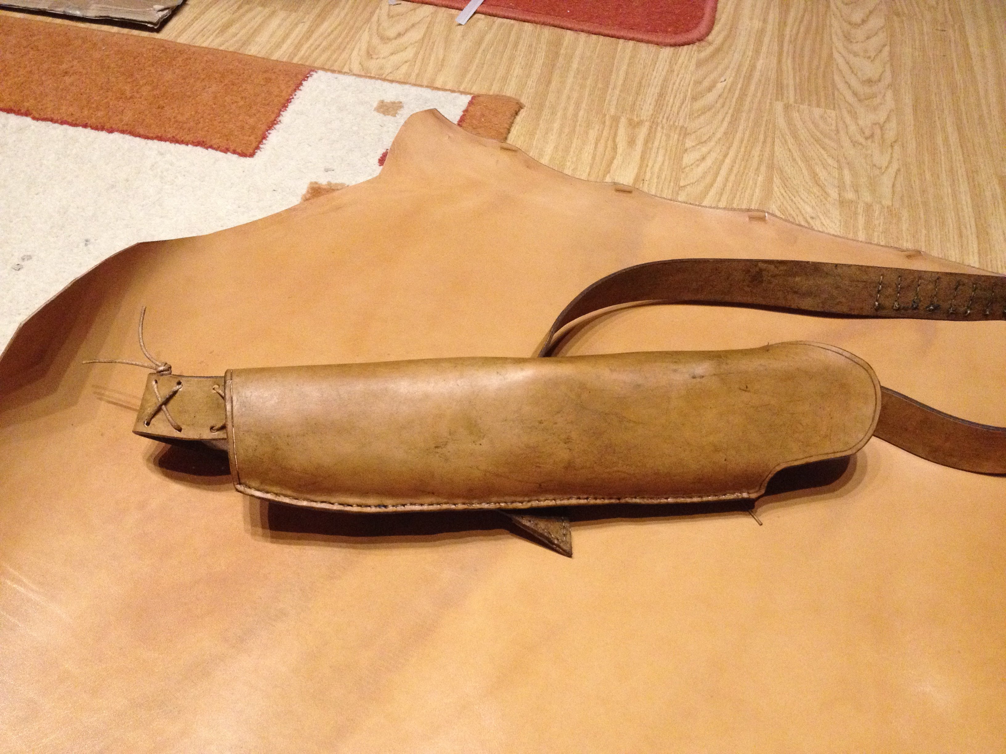 Im Vergleich zu Lolis Holster