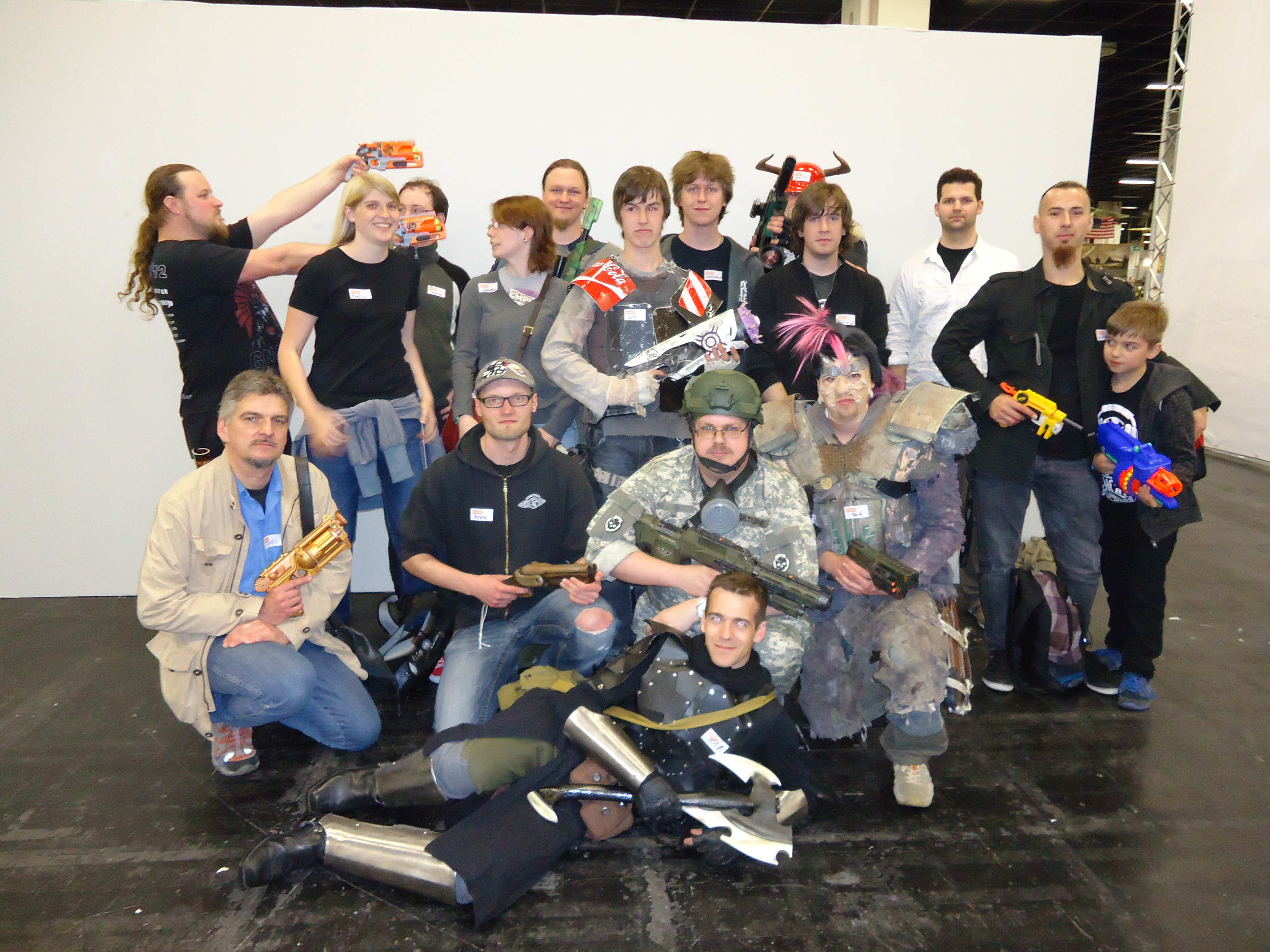 Lupuslaktor fängt hinten links einen kleinen Krieg an...