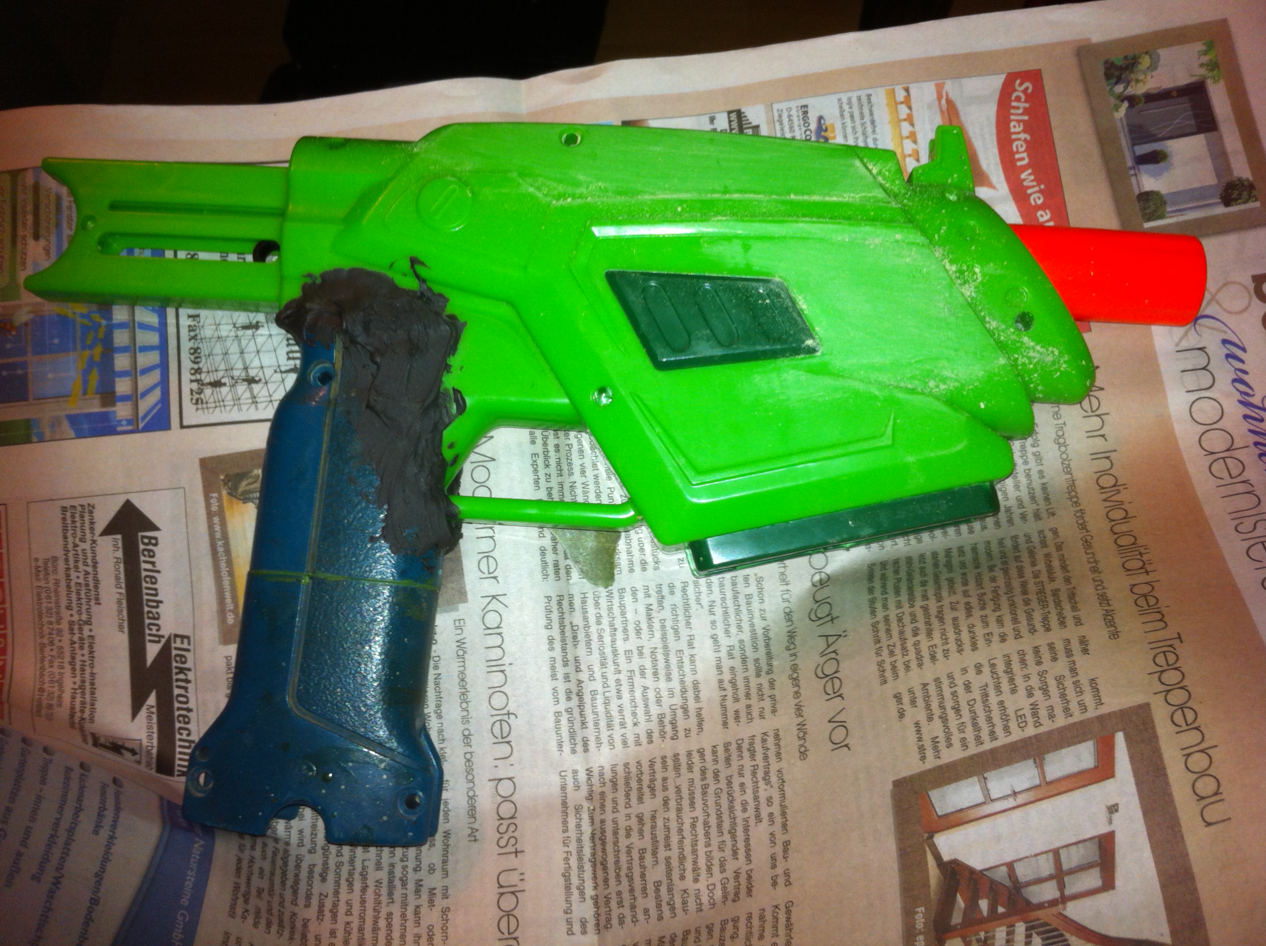 Neuer Gruff grob mit Spachtelmasse überkleistert