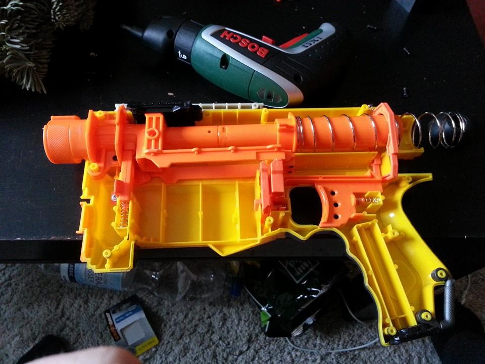 noch vollkommen unverändert, nur aufgeschraubt