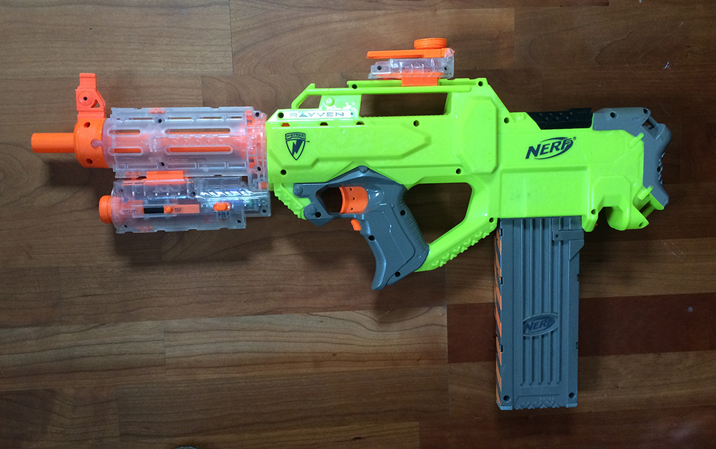 Rayven + verkürzter Reconlauf + Light Beam Unit + Recon Flip-Up Sight