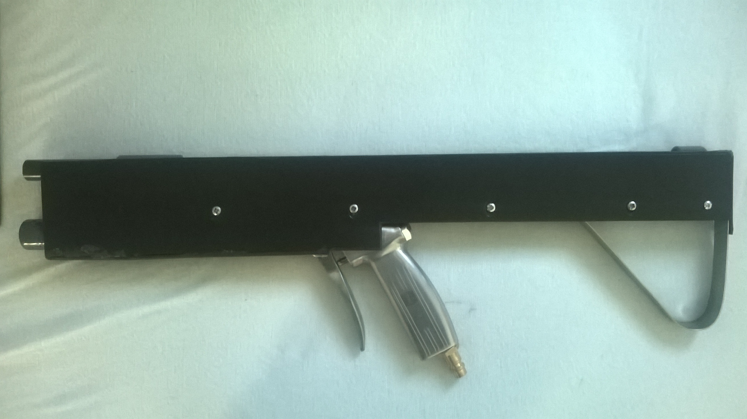 SMG zusammen gebaut, Magazin verkleidung fehlt noch und natürlich die Farbe.