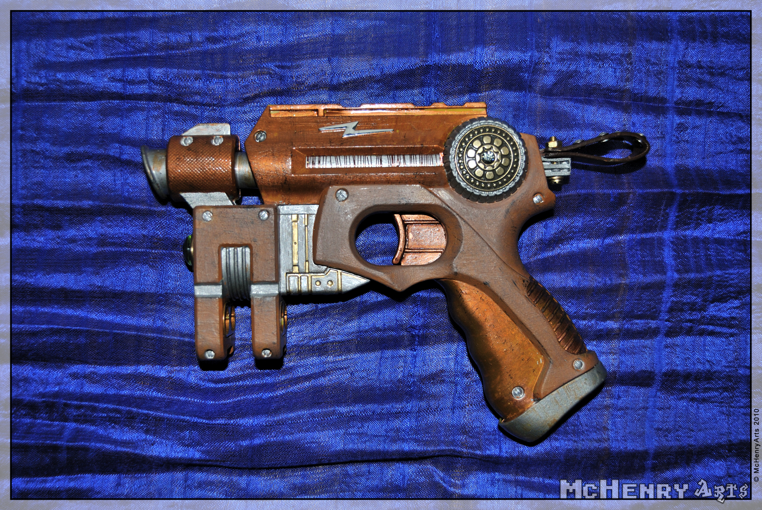 Steampunk Nite Finder 01