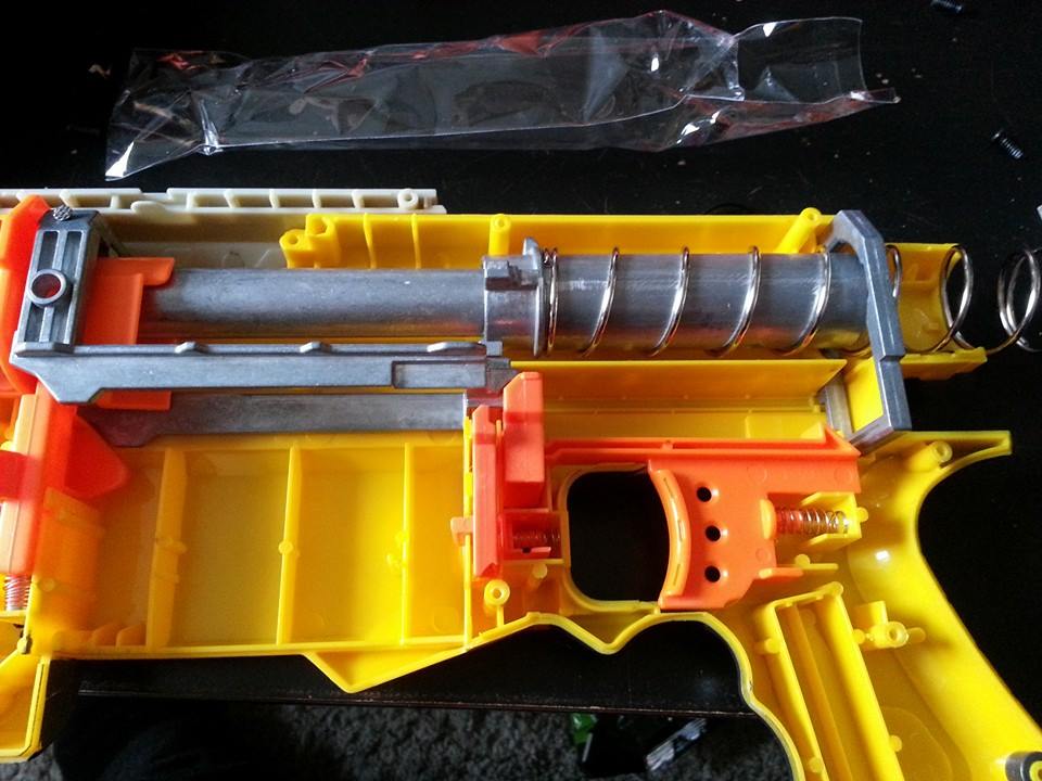 und die Metallteile in die Recon eingebaut