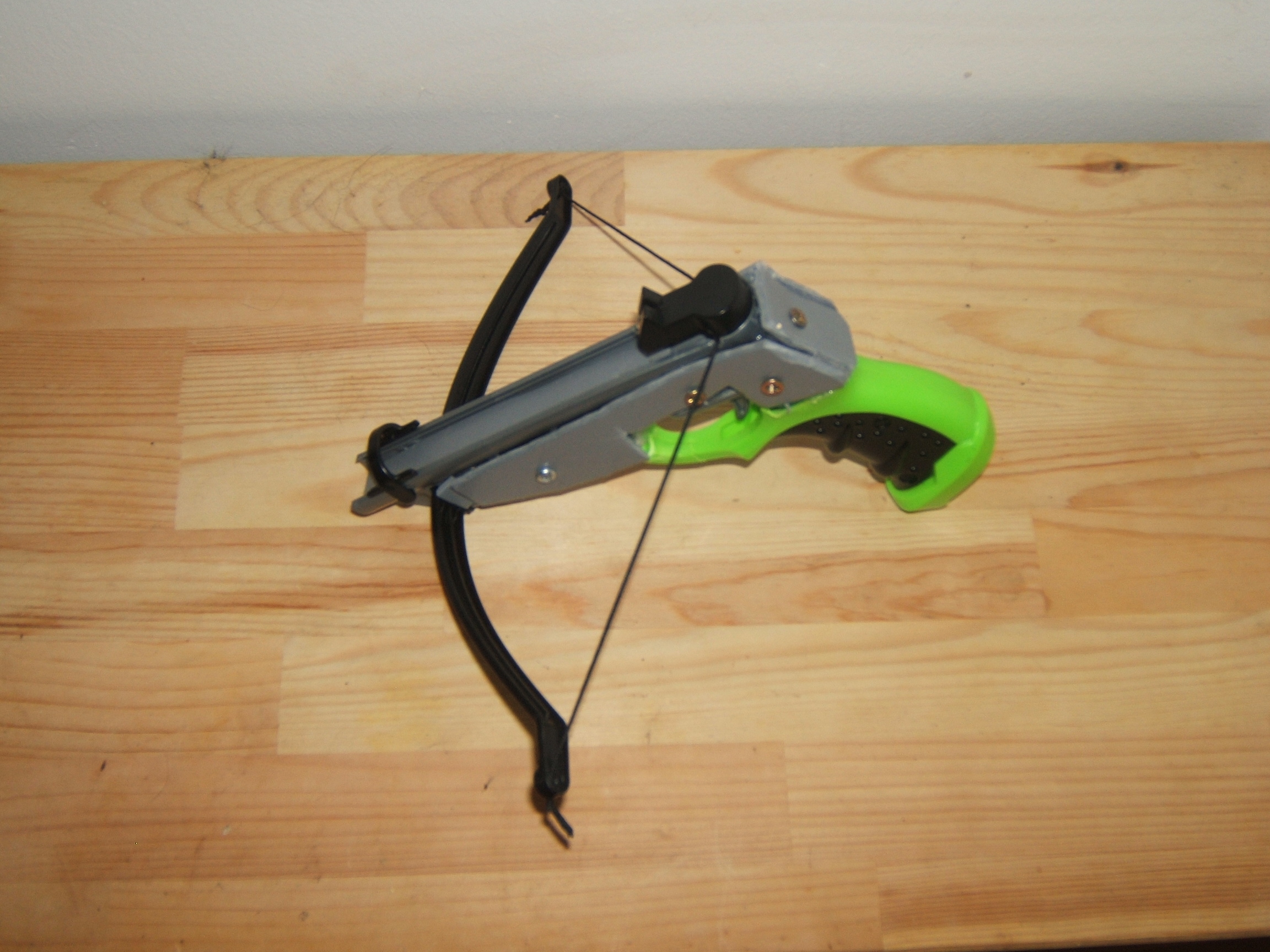 WIP: Mickey-Maus-Heft Armbrust mit Simba X-200 Griff(2)